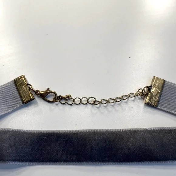 Velvet Grey Choker Necklace - Picture 2 of 2